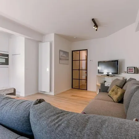 Huswell - Cosy On Location In Apartment